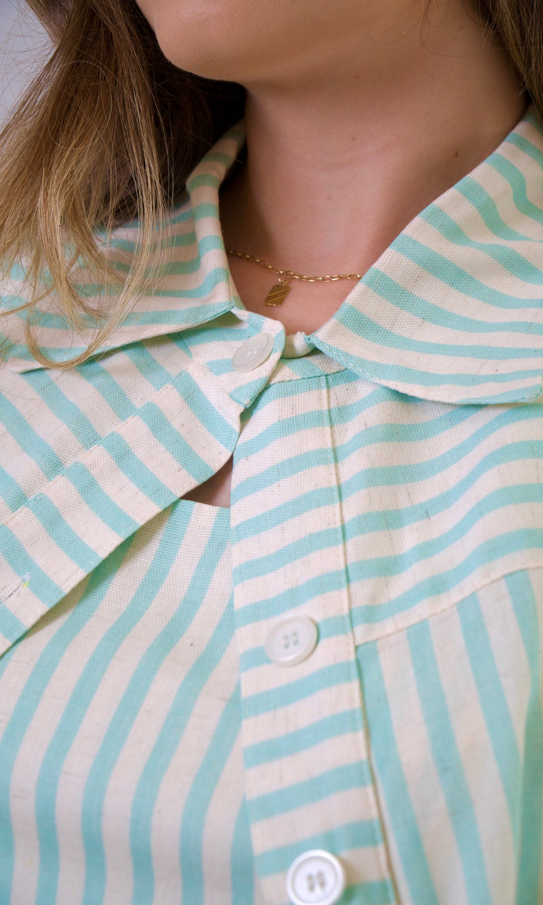 Camisa de Linho Listrada Izabel - Verde Água
